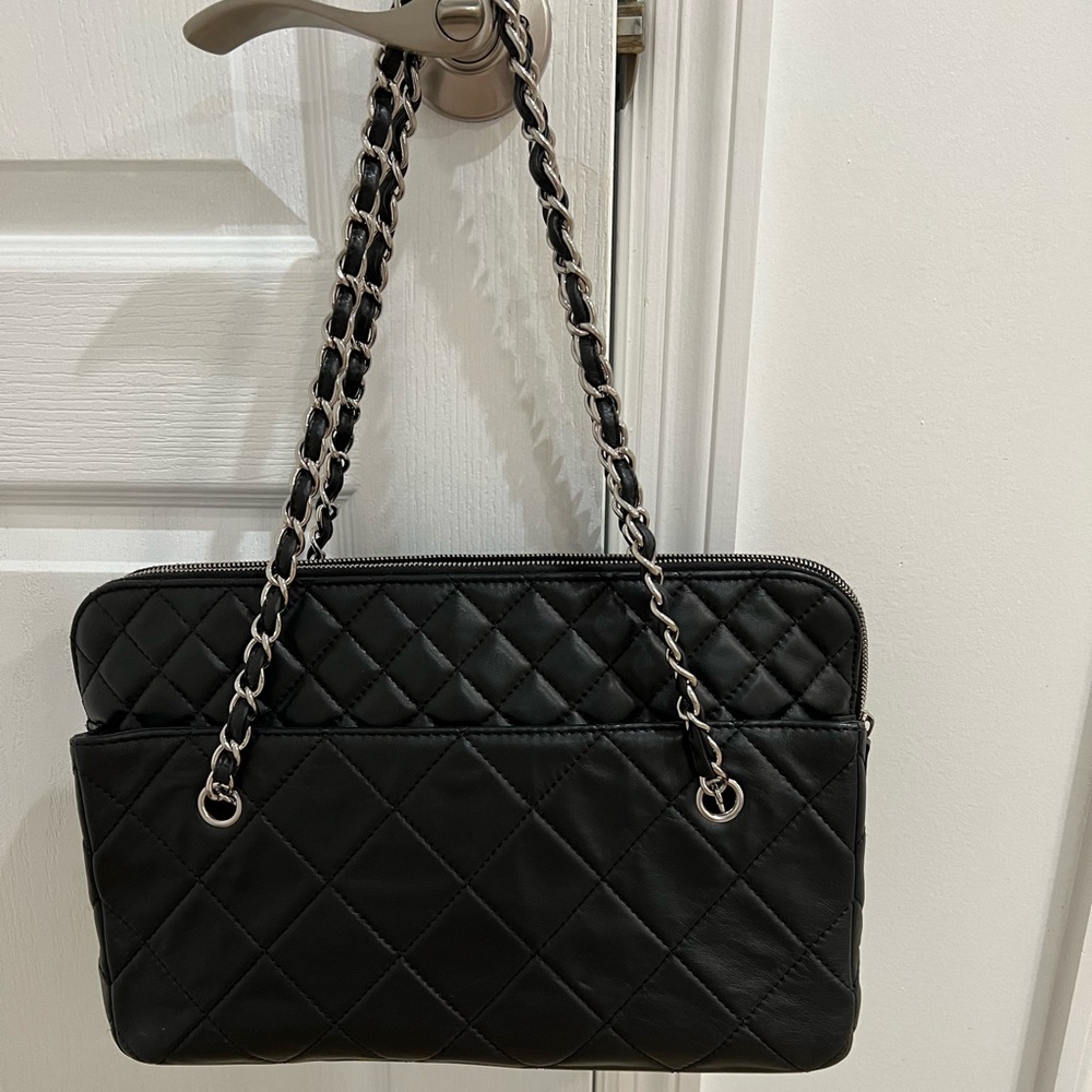 Chanel In the Business large Camera lambskin